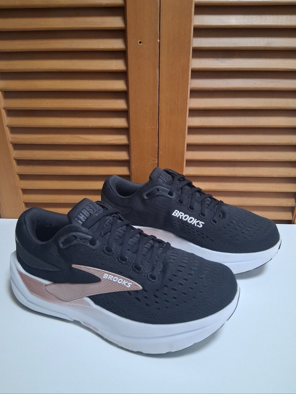 Brooks Ghost Max 3 Black Rose Gold Women's Running Shoe * Size: 9.5D Wide